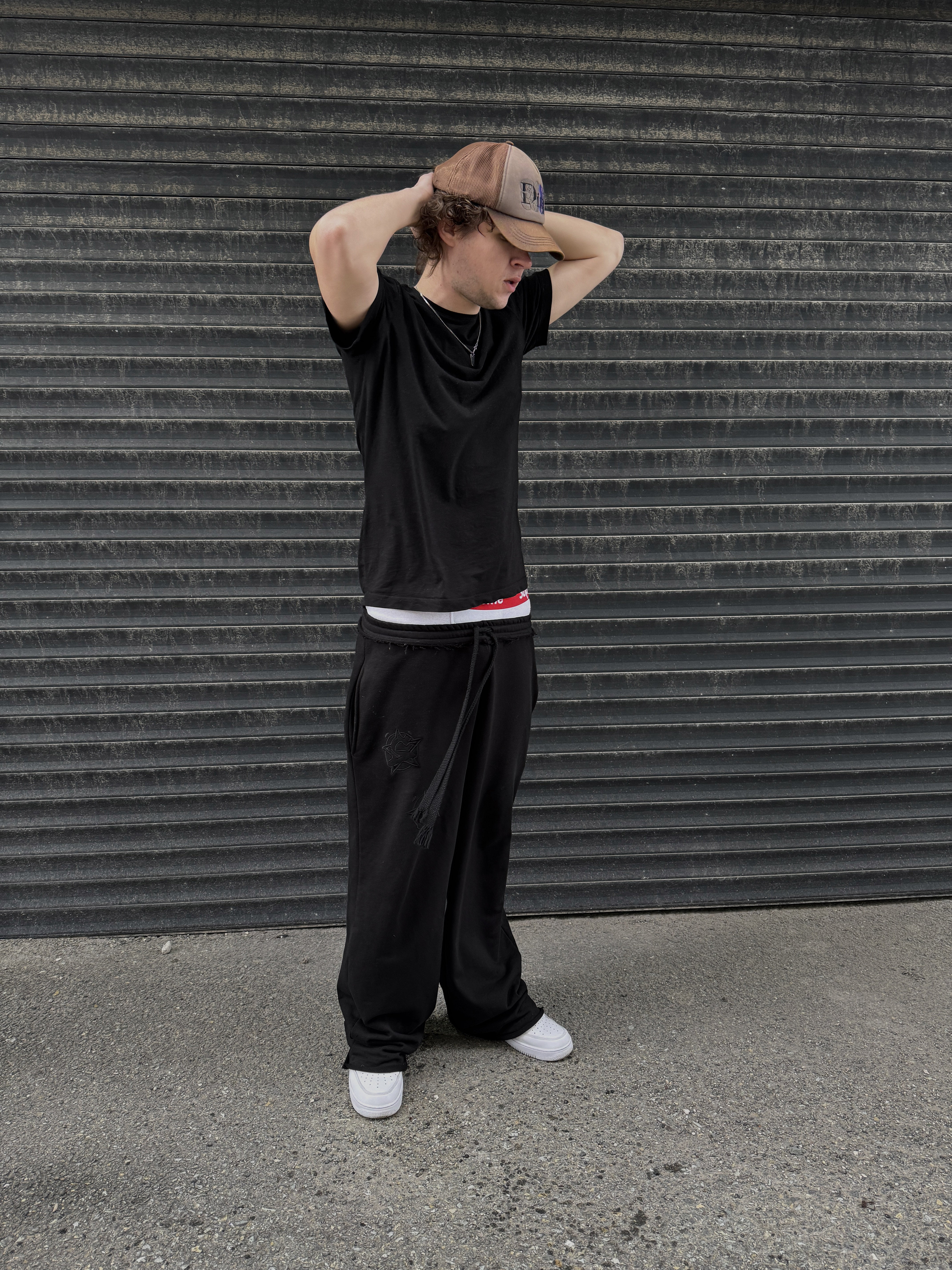 srrnd black sweatpants