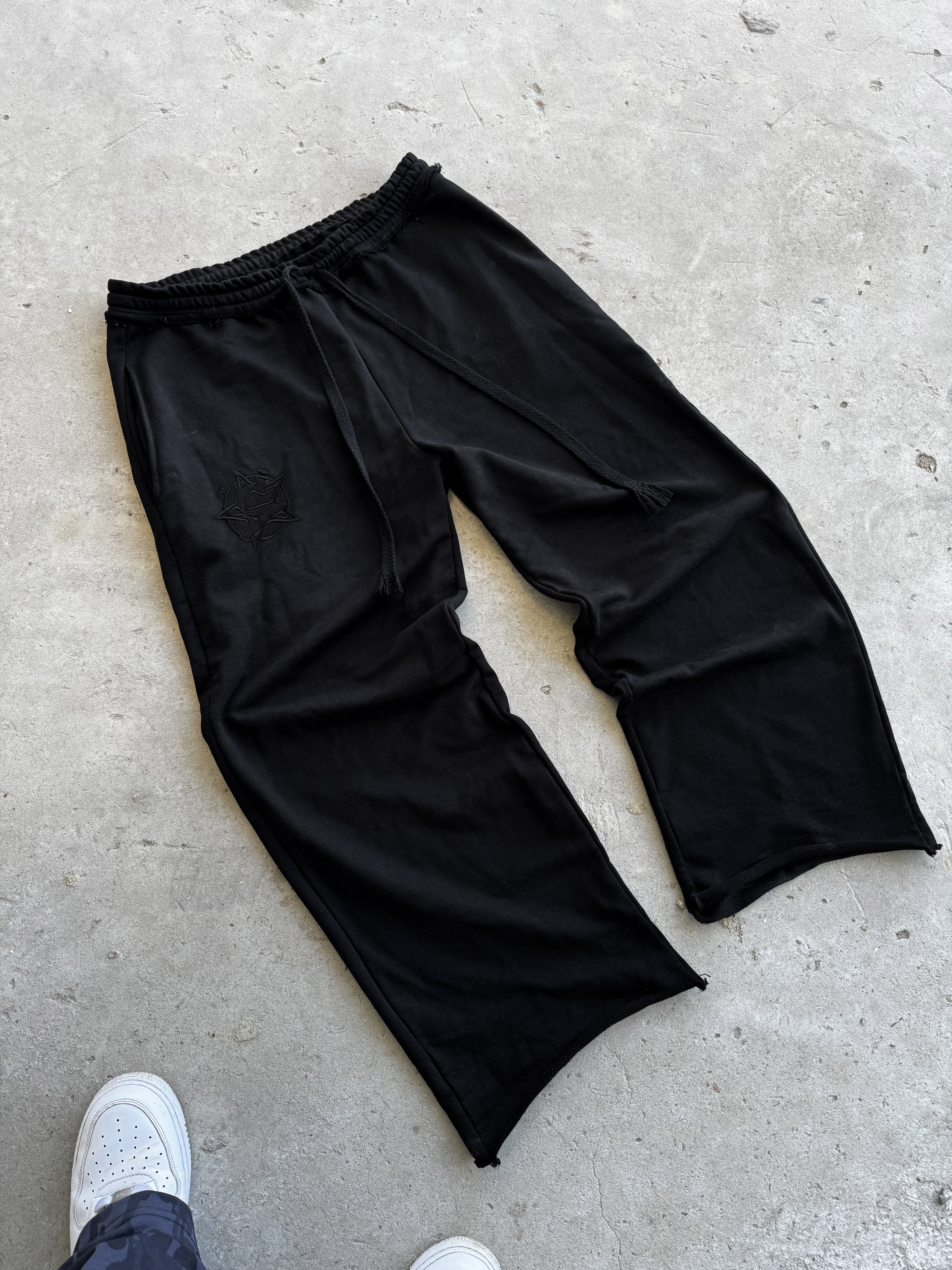 srrnd black sweatpants